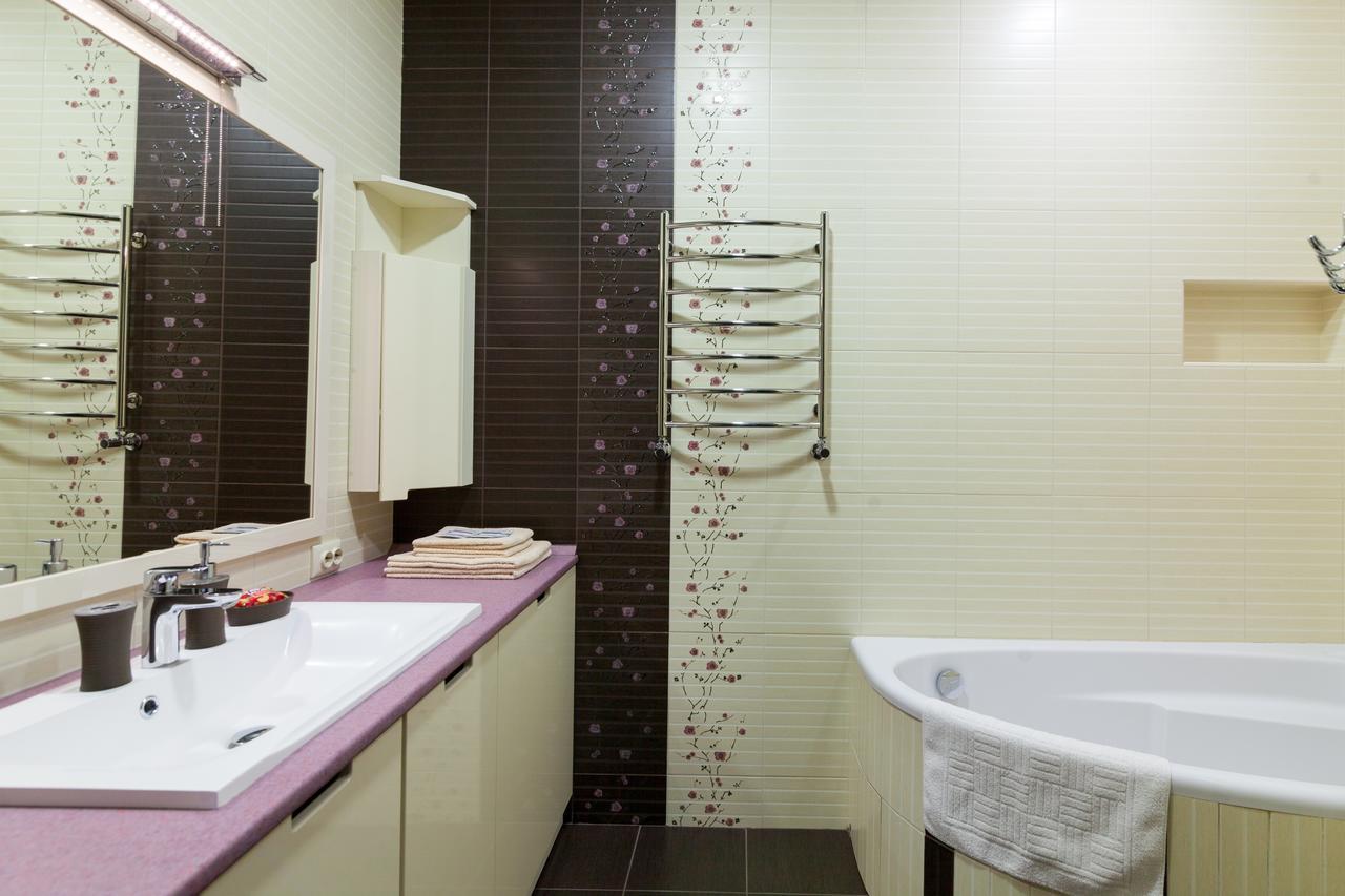 Lux Apart Lviv Apartments Ngoại thất bức ảnh