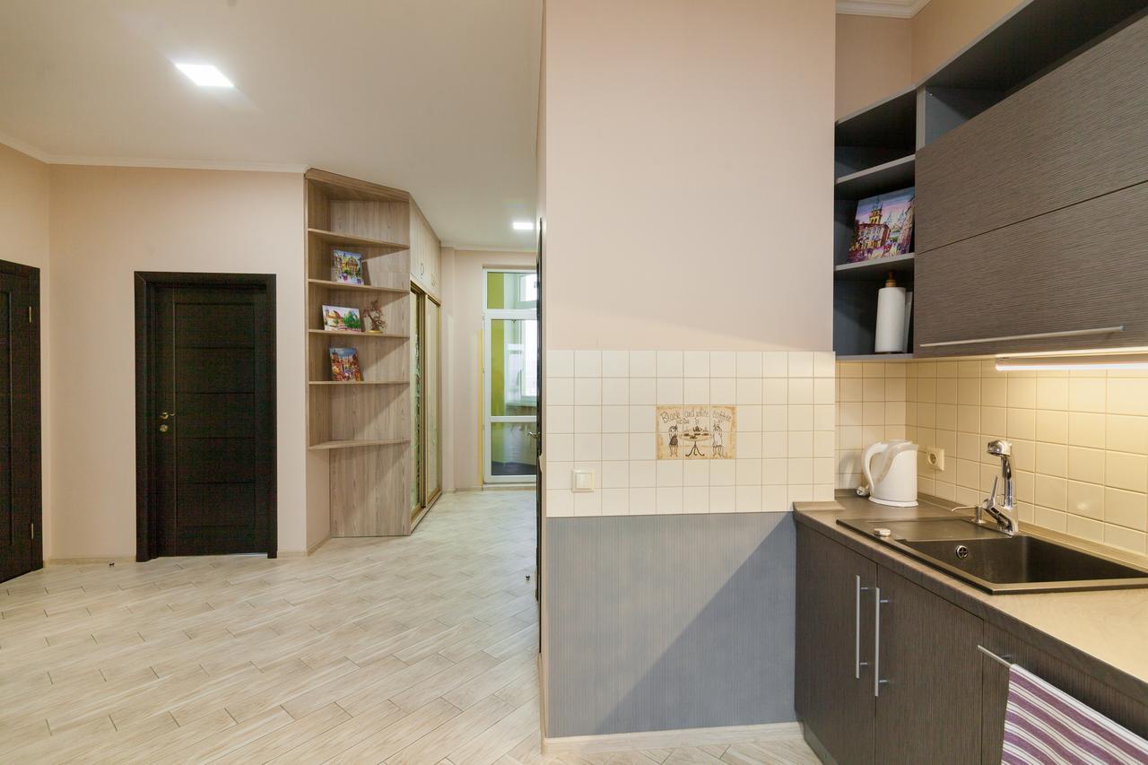 Lux Apart Lviv Apartments Ngoại thất bức ảnh